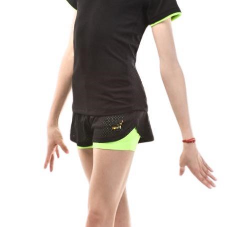 SOLO Contrasting bottom double-layered shorts green neon